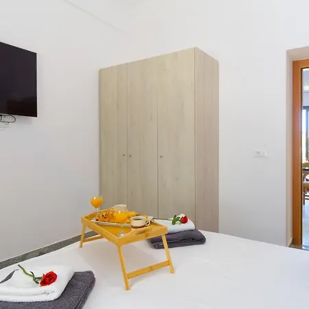 House For Families Near The Agios Nikolaos (Crete)