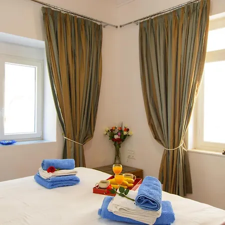 House For Families Near The Daire *